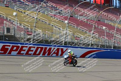 media/Aug-27-2022-Fastrack Riders (Sat) [[c588535105]]/Level 1/Session 1 Start Finish/